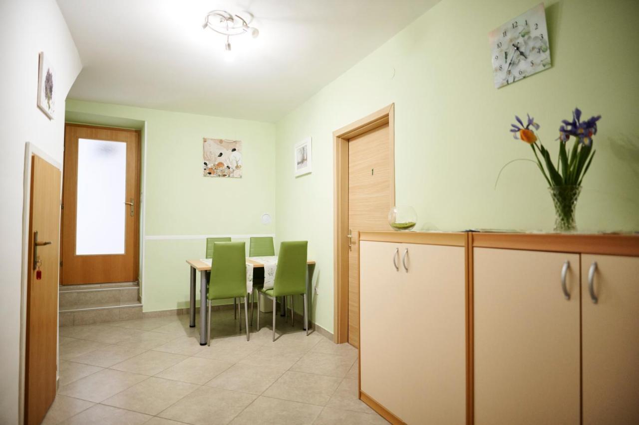 Guesthouse Villa Galovic Brseč المظهر الخارجي الصورة